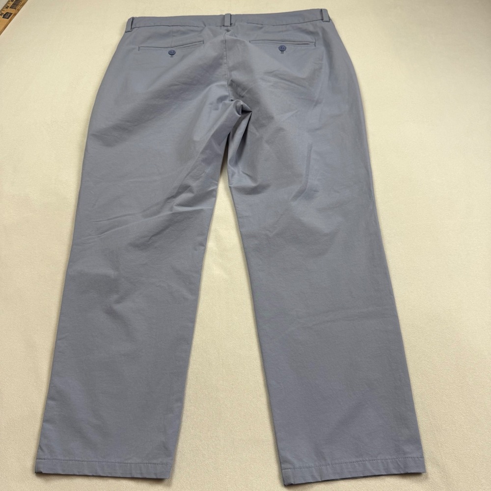 Vineyard Vines On-The-Go Pant Mens *34x30* Gray Blue Performance Chino FLAW - Picture 6 of 7